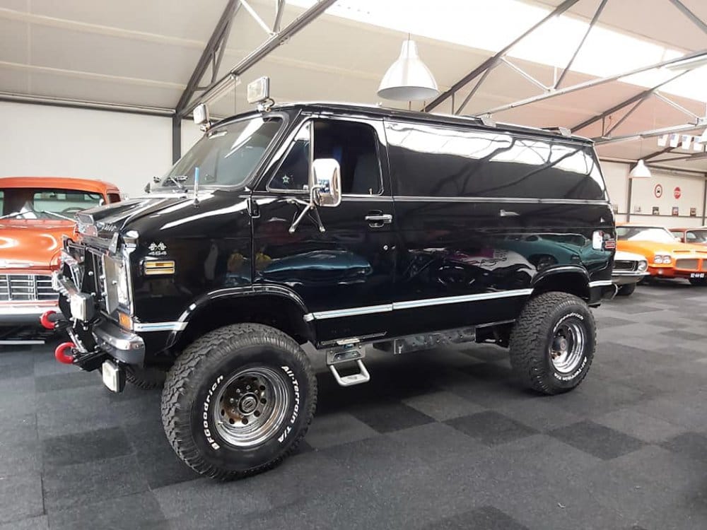 Pathfinder vans shop