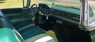 1960 Pontiac Bonnevile hardtop coupe — photo 19