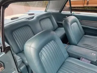 1961 Ford Thunderbird — photo 17