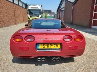 1998 Chevrolet Corvette C5 — photo 21