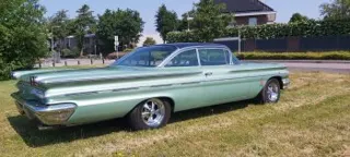 1960 Pontiac Bonnevile hardtop coupe — photo 6