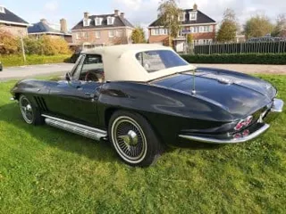 1965 Chevrolet Corvette Convertible — photo 28