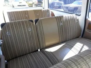 1977 Chevrolet Suburban K10 — photo 5