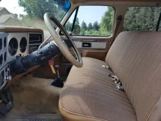 1979 Chevrolet Suburban C20 — photo 7