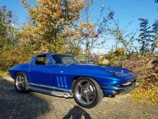 1966 Chevrolet Corvette Stingray — photo 24
