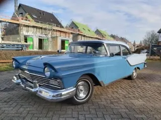 1957 Ford Fairlane coupe — photo 1