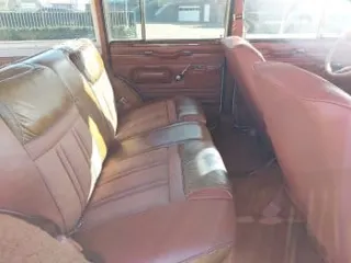 1984 Jeep Grand Wagoneer — photo 37