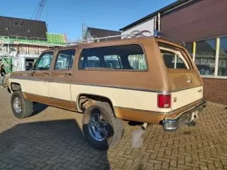 1980 Chevrolet Suburban 4x4 — photo 25