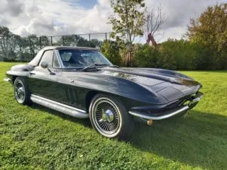 1965 Chevrolet Corvette Convertible — photo 2