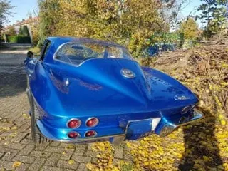 1966 Chevrolet Corvette Stingray — photo 11