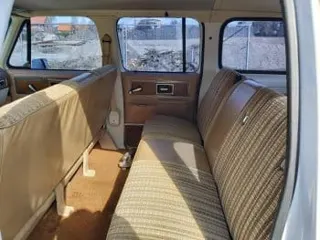 1977 Chevrolet Suburban K10 — photo 17