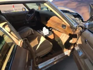 1976 Pontiac Bonneville — photo 12