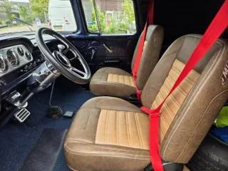 1957 Ford PanelVan — photo 10