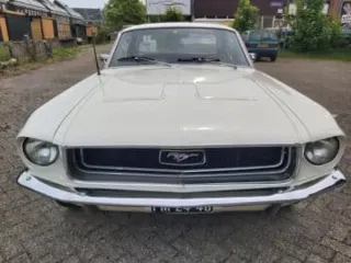 1968 Ford Mustang hardtop coupe — photo 5