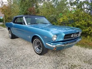 1965 Ford Mustang convertible — photo 11