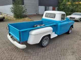1957 Chevrolet 3200 stepside — photo 3