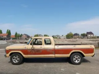 1979 Ford F250 XLT — photo 2