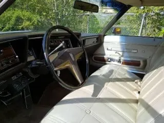 1972 Oldsmobile Custom Cruiser — photo 13