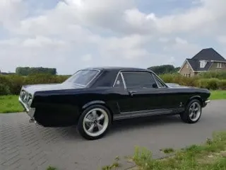 1965 Ford Mustang Cobra GT350 — photo 4