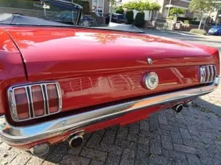 1965 Ford Mustang convertible — photo 9