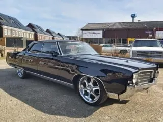 1969 Oldsmobile 98 luxury hardtop sedan — photo 17