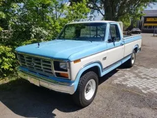 1982 Ford F250 XLT — photo 18