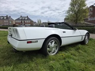 1989 Chevrolet Corvette convertible — photo 7