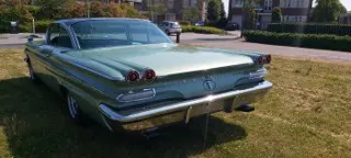 1960 Pontiac Bonnevile hardtop coupe — photo 10