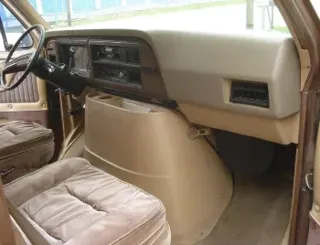 1985 Ford Econoline van — photo 13