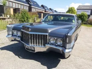 1970 Cadillac Coupe de Ville grey — photo 2
