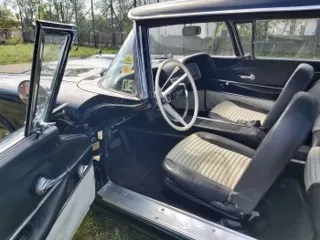 1959 Ford Thunderbird — photo 16