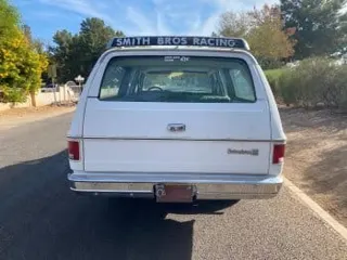 1978 Chevrolet Suburban 4x4 — photo 2