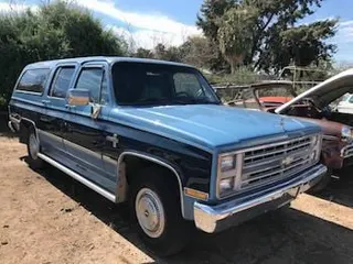1986 Chevrolet Suburban 454CI — photo 1