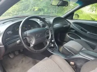1994 Ford Mustang GT — photo 2