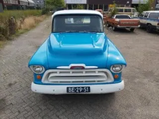 1957 Chevrolet 3200 stepside — photo 29