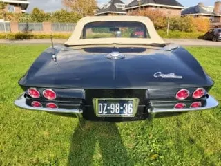 1965 Chevrolet Corvette Convertible — photo 25