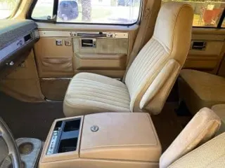 1985 Chevrolet Suburban — photo 28