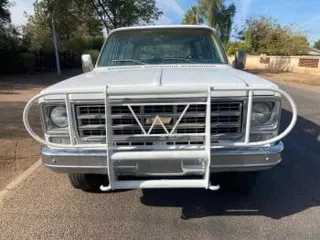 1978 Chevrolet Suburban 4x4 — photo 8