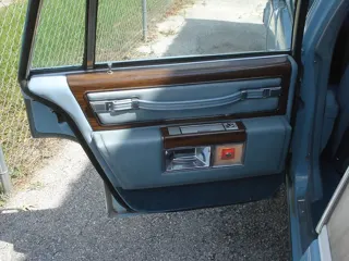 1977 Cadillac sedan de Ville — photo 39