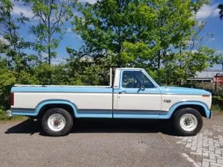 1982 Ford F250 XLT — photo 7