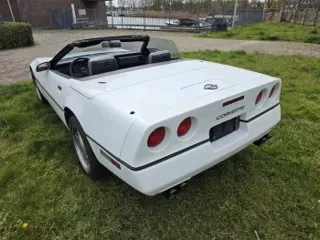 1989 Chevrolet Corvette convertible — photo 6