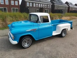 1957 Chevrolet 3200 stepside — photo 1