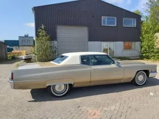 1970 Cadillac coupe deville — photo 17