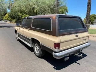 1985 Chevrolet Suburban — photo 25
