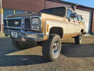 1980 Chevrolet Suburban 4x4 — photo 16