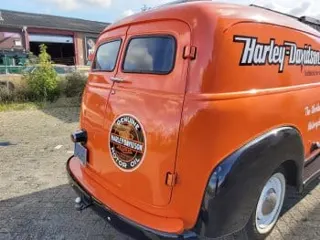 1954 GMC Panelvan — photo 21