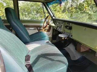 1972 Chevrolet Suburban C20 custom — photo 35