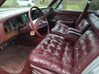 1977 Chrysler New Yorker Brougham — photo 16