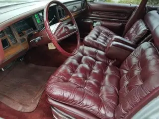 1977 Chrysler New Yorker Brougham — photo 28
