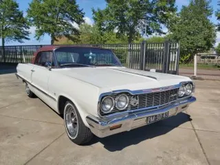 1964 Chevrolet Impala convertible — photo 17